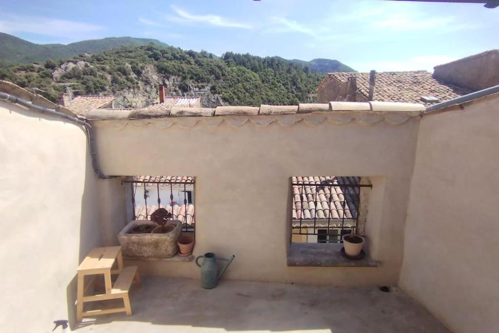 Appartamento Les Toits Nyonsais Esterno foto