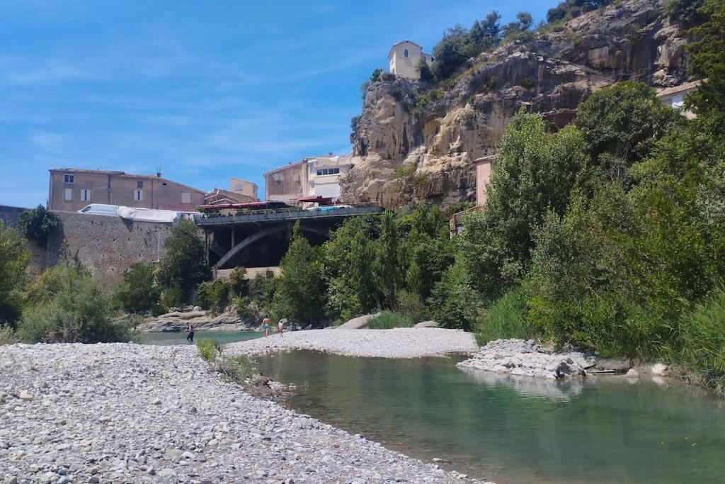 Appartamento Les Toits Nyonsais Esterno foto